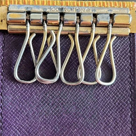 Louis Vuitton Yellow Epi Keyholder - Picture 11 of 12